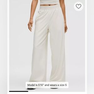 Lululemon Athletica Soft White Wide Leg Pants ( Sold Out Last Season)